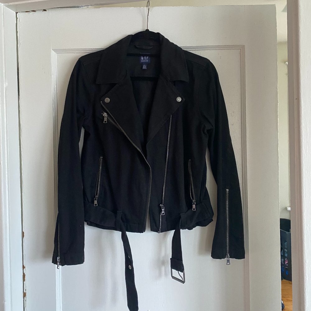 Gap Black Denim Jacket with Zipper Detail Sz M